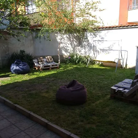 Underelephant Guest house *